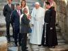 الملك والملكة وولي العهد يرافقون قداسة البابا فرنسيس إلى موقع معمودية السيد المسيح