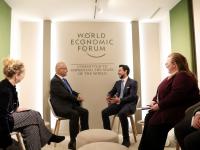 ولي العهد يلتقي في دافوس المفوض السامي للأمم المتحدة لشؤون اللاجئين