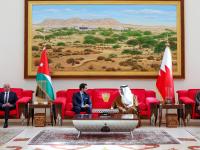 ولي العهد والعاهل البحريني يبحثان سبل تعزيز التنسيق حيال التطورات الإقليمية