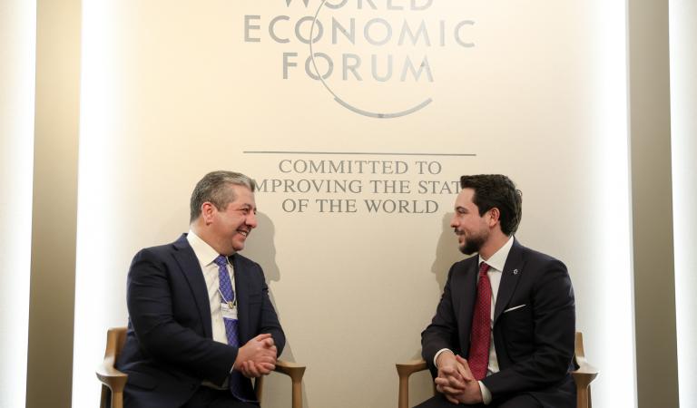 ولي العهد يعقد لقاء في دافوس مع رئيس حكومة إقليم كردستان