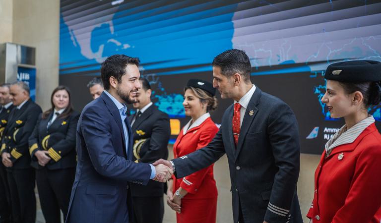 ولي العهد يزور شركة الخطوط الجوية الملكية الأردنية