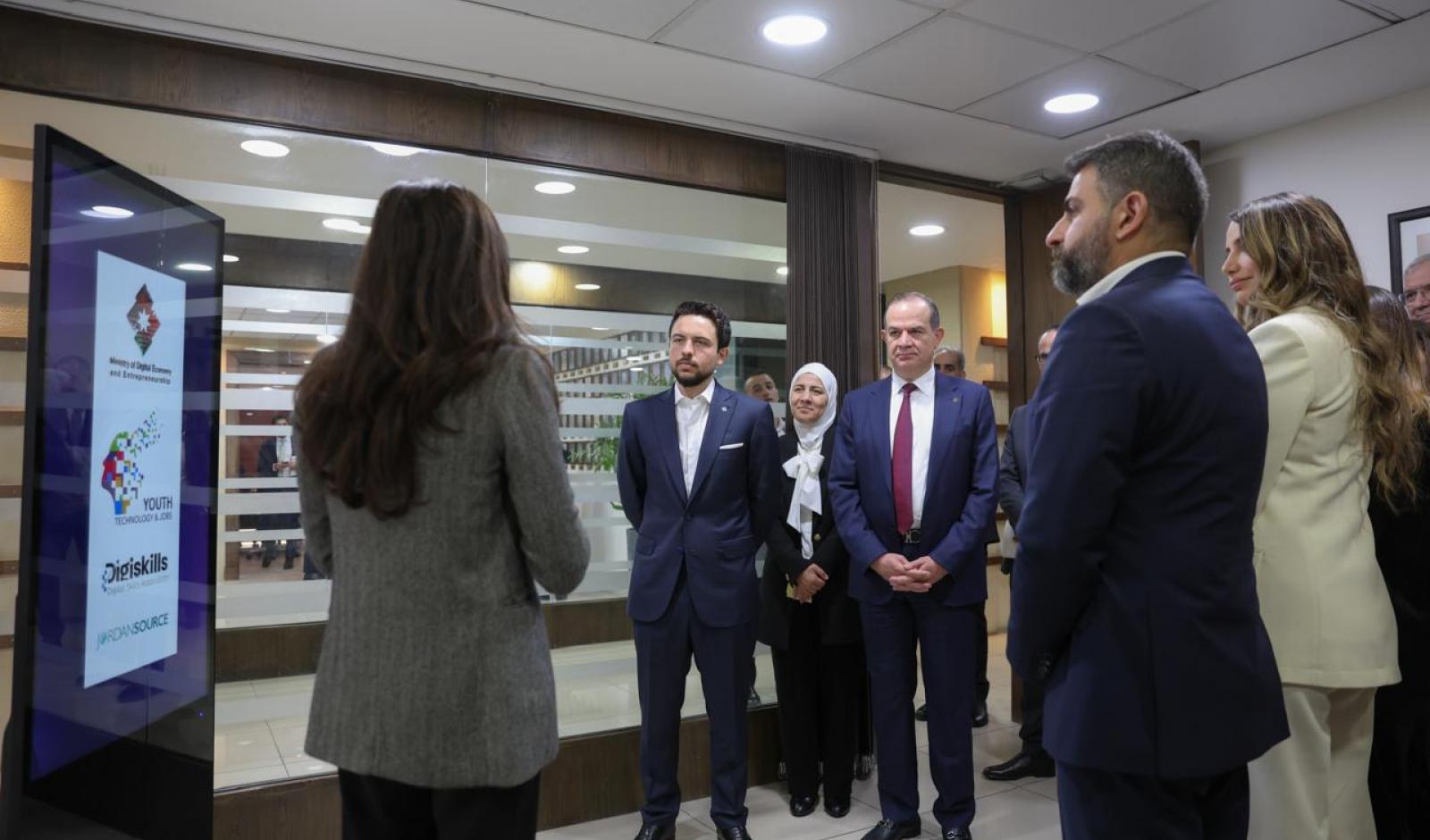 ولي العهد يزور وزارة الاقتصاد الرقمي والريادة ويطلع على مشاريعها المستقبلية