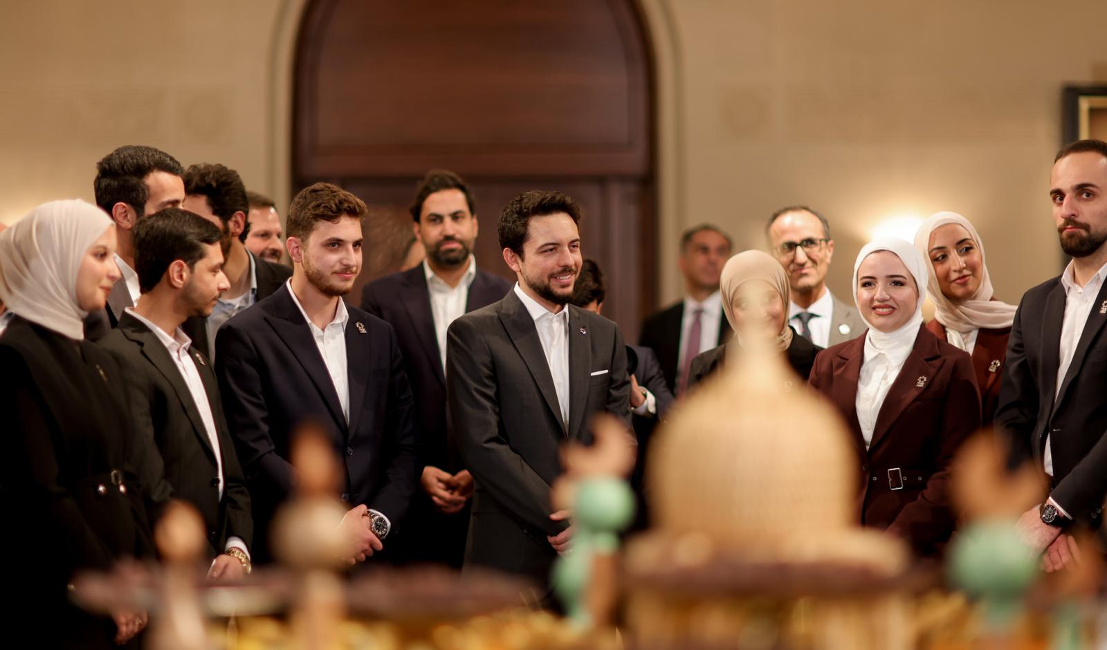 ولي العهد يلتقي الفوج الخامس لبرنامج "خطى الحسين"