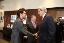 H.R.H. Crown Prince Al Hussein bin Abdullah II speaks to US Secretary of State John Kerry ahead of His Majesty King Abdullah II ibn Al Hussein’s meeting with Mr.Kerry