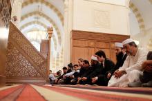 H.R.H Crown Prince Al Hussein Bin Abdullah with worshipers at Friday prayers 2013