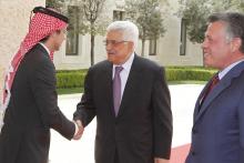 جلالة الملك عبدالله الثاني، يرافقه سمو الأمير الحسين، ولي العهد، يلتقي الرئيس الفلسطيني محمود عباس - آذار  ٢٠١٣