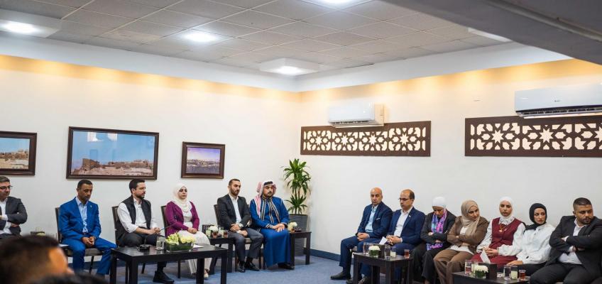 His Royal Highness Crown Prince Al Hussein, the Regent, meets with youth from Karak