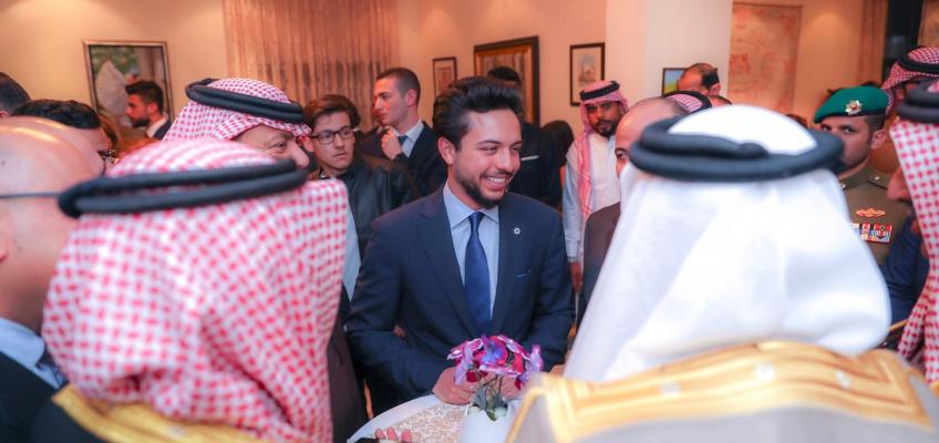 Crown Prince meets Jordanian community members in Bahrain, Haqiq Initiative youth