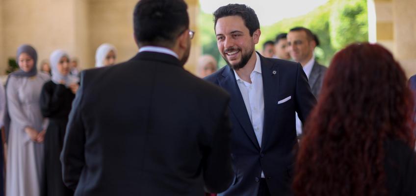 Crown Prince receives top Tawjihi achievers