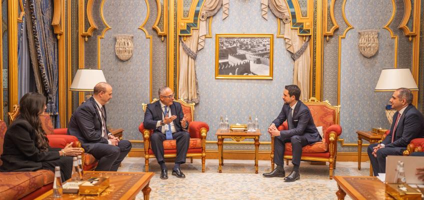 Crown Prince holds meetings with CEOs of global companies in Riyadh