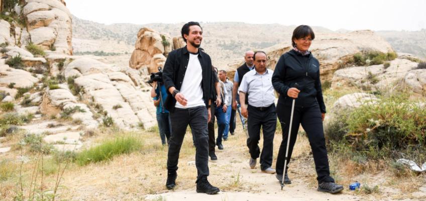 ولي العهد يزور قرية وقلعة السلع في الطفيلة للاطلاع على خطط تطوير وترويج الموقع الأثري