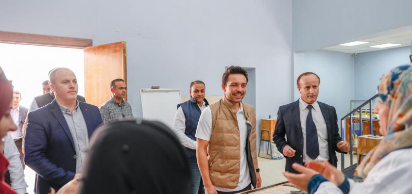 Crown Prince pays surprise visit to Madaba Institute for Mosaic Art and Restoration