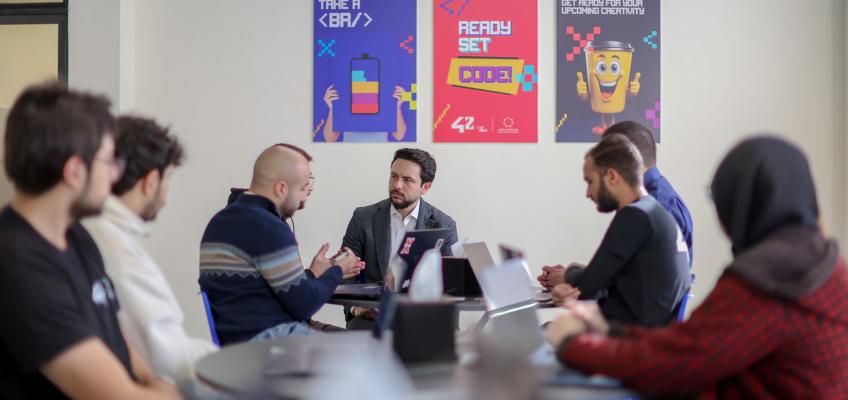 ولي العهد يفتتح مركز "42 إربد" المتخصص في علوم الحاسوب والبرمجة