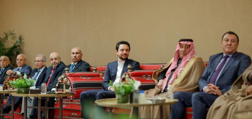 Crown Prince meets with Tafileh community leaders, key figures