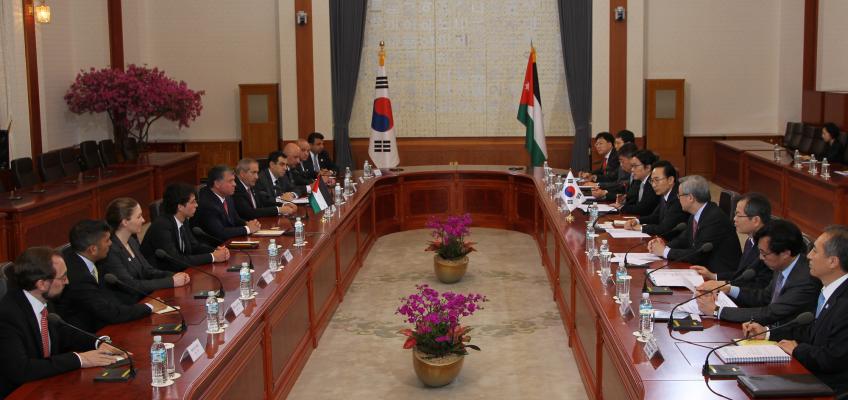 King meets Jordanian-Korean Parliamentary Friendship Group